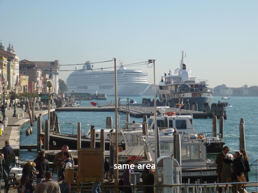 Cruise Harbor Next 4Pax, Mob Aircond, Wifi Veneza Exterior foto