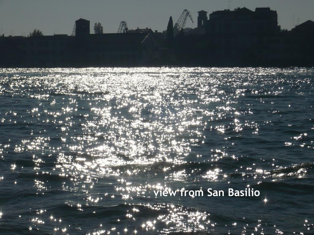 Cruise Harbor Next 4Pax, Mob Aircond, Wifi Veneza Exterior foto